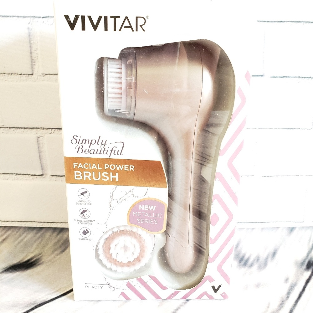 NIB Vivitar facial power brush